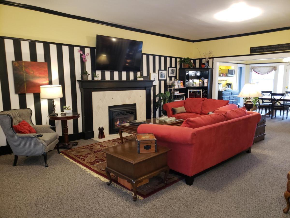 Bayberry Inn B&B And Oregon Wellness Retreat アシュランド エクステリア 写真