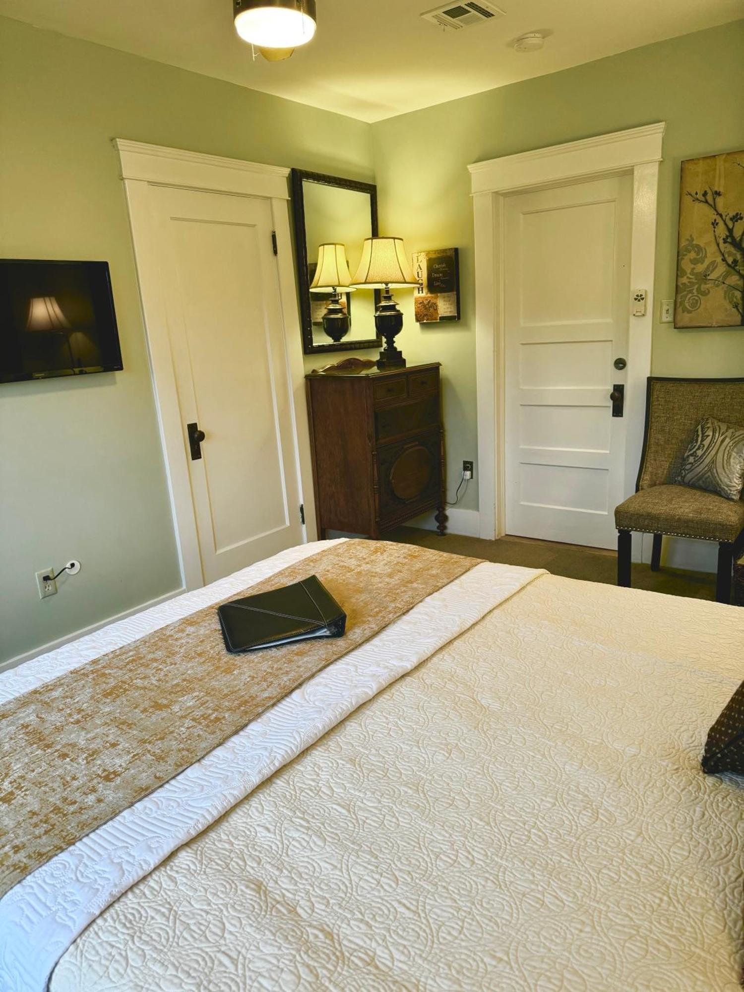 Bayberry Inn B&B And Oregon Wellness Retreat アシュランド エクステリア 写真